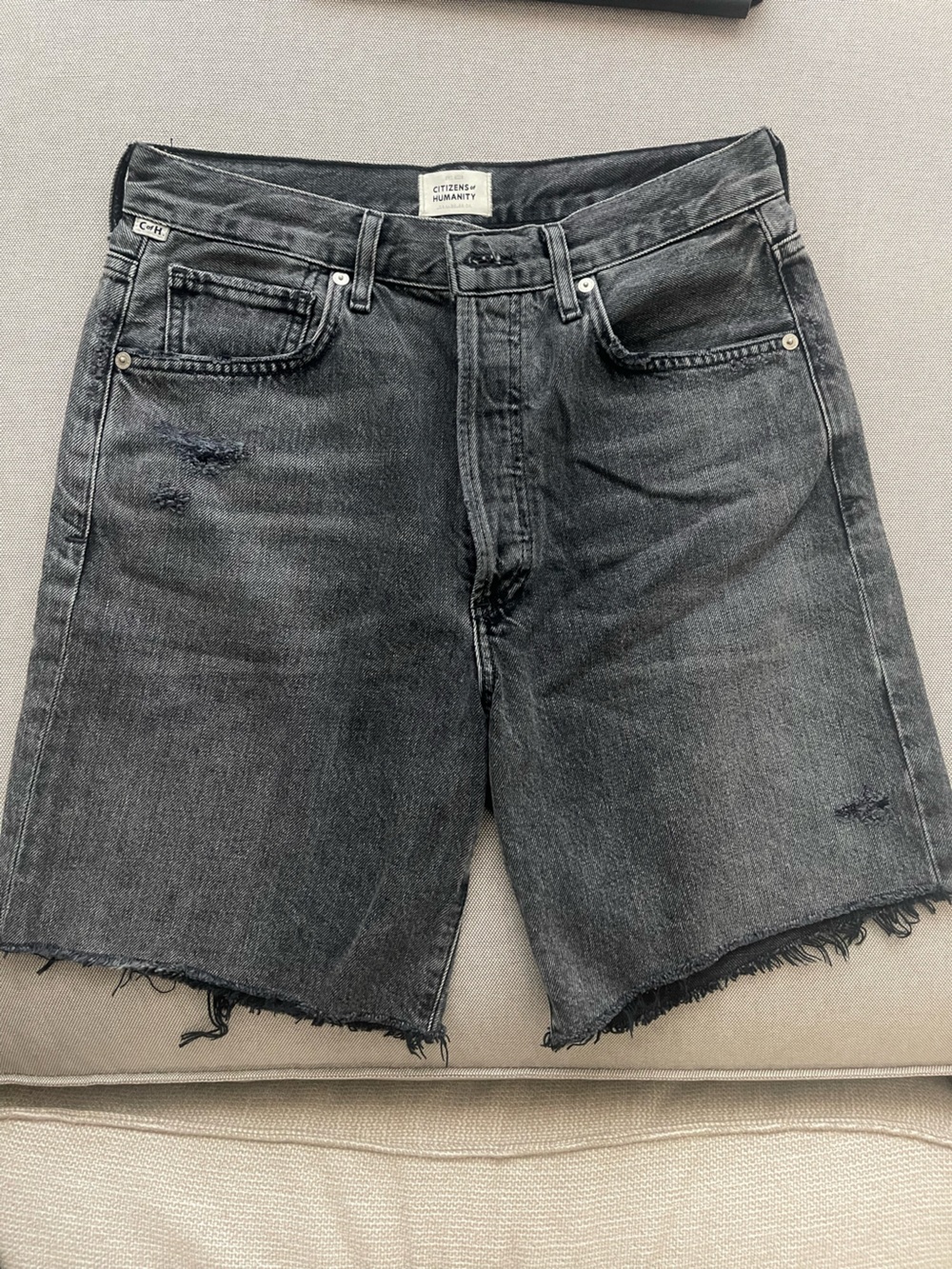 Citizens of Humanity Camilla Frayed Hem Shorts Size 27